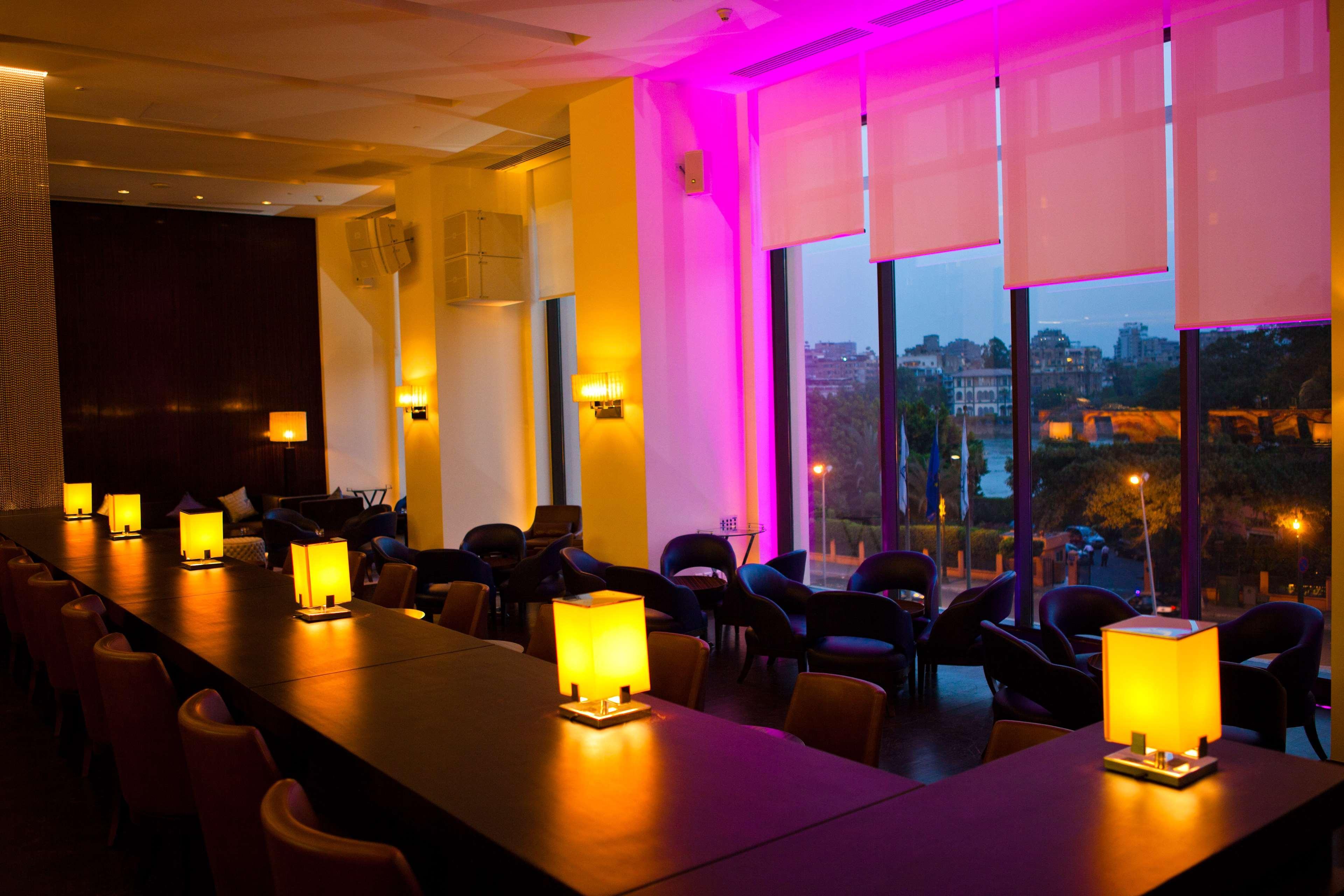 Sofitel Cairo Downtown Nile Hotell Eksteriør bilde The lounge at the 100th floor