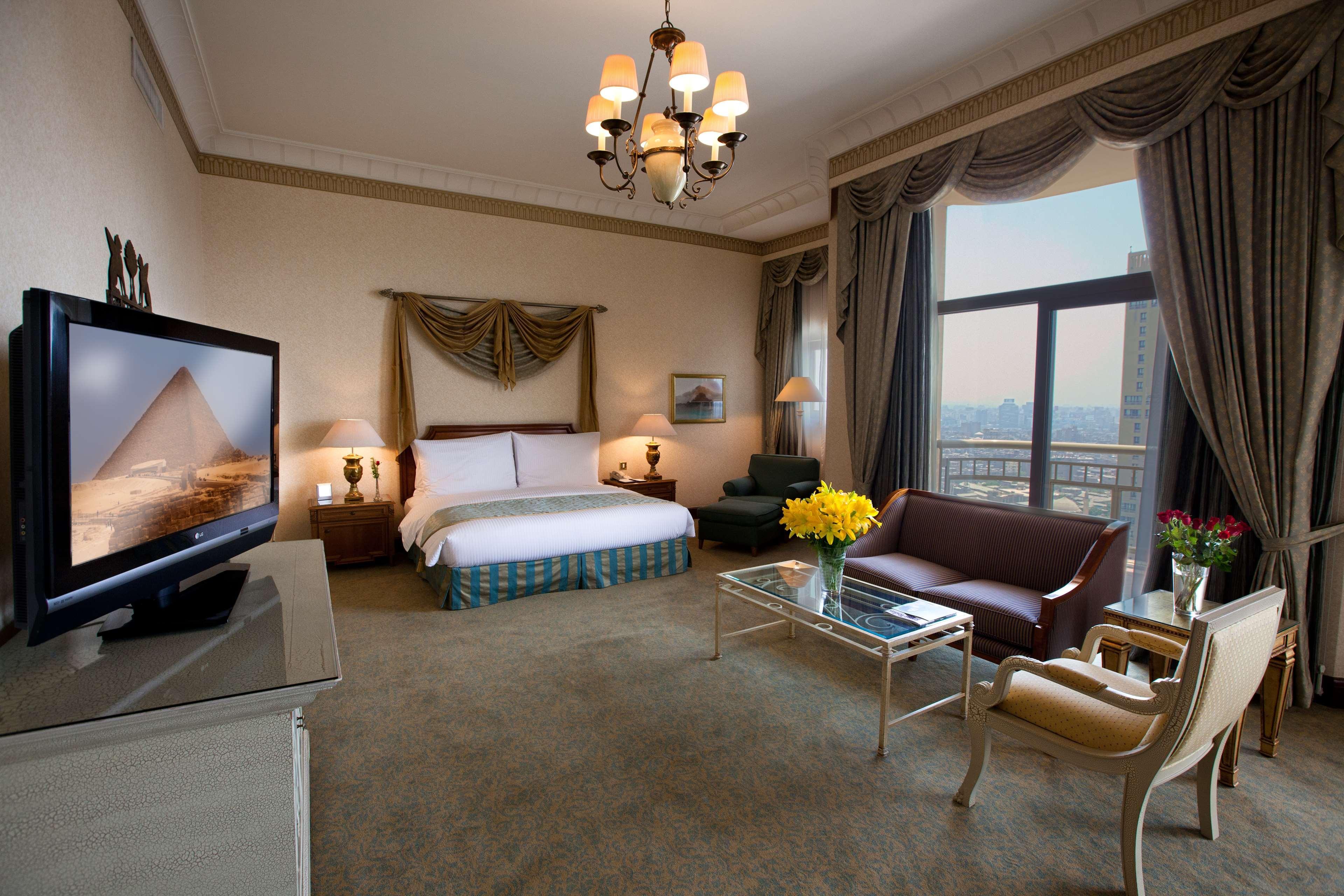 Sofitel Cairo Downtown Nile Hotell Eksteriør bilde Suite