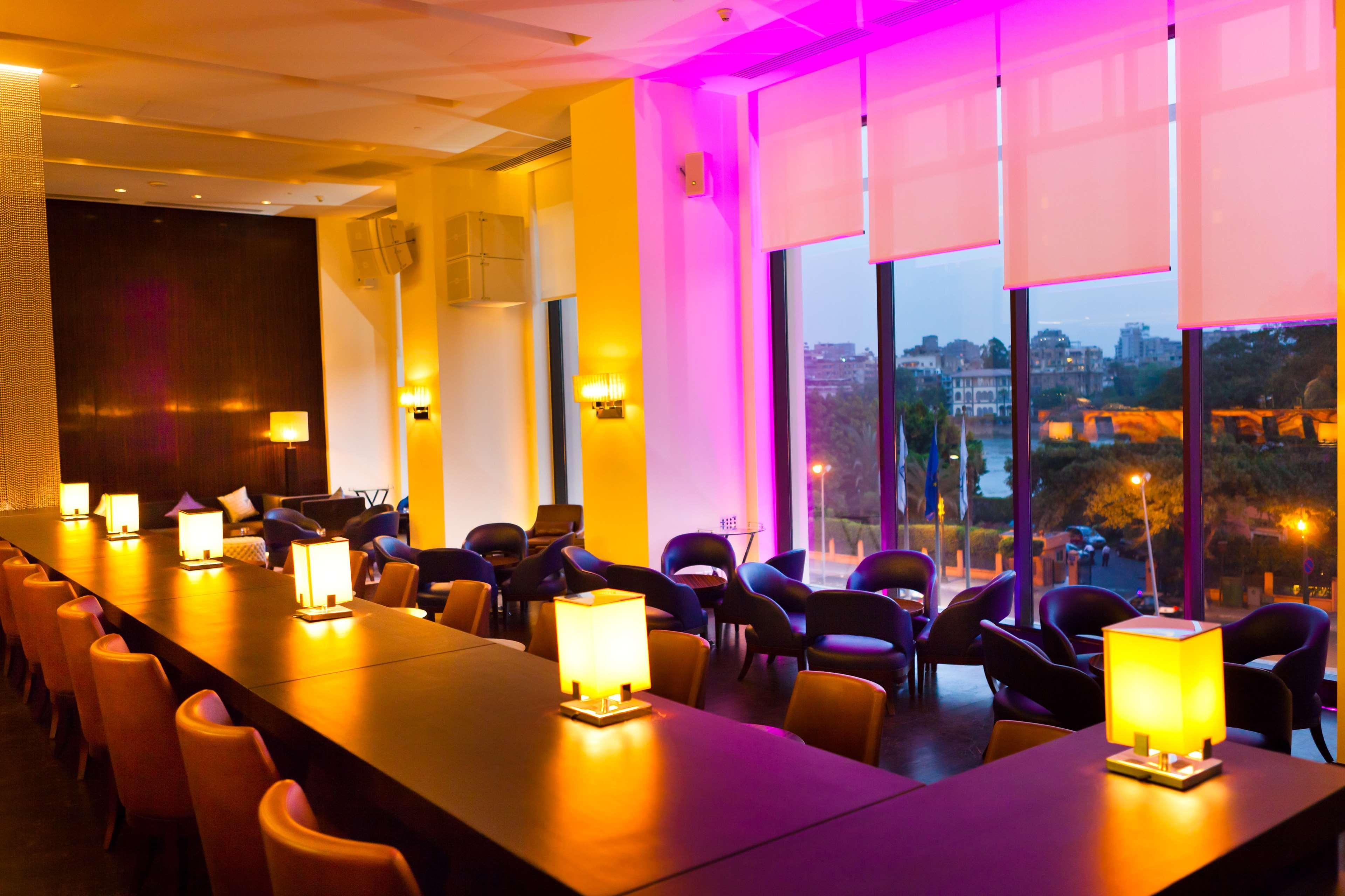 Sofitel Cairo Downtown Nile Hotell Eksteriør bilde The lounge at the airport
